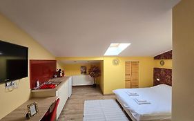 City Center Stay Apartament cu Parcare Modern&Liniștit